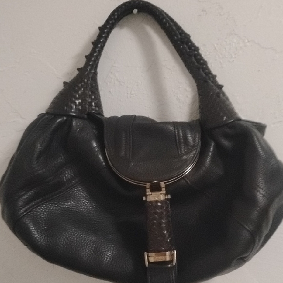 Fendi Handbags - Fendi Vintage Y2K Dk Brown Leather Spy Bag Lk New Perfect!